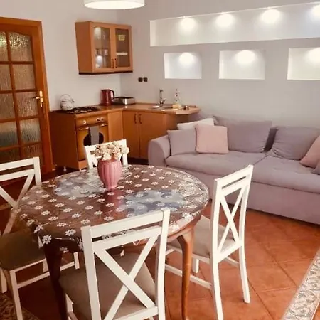 Alina Apartment